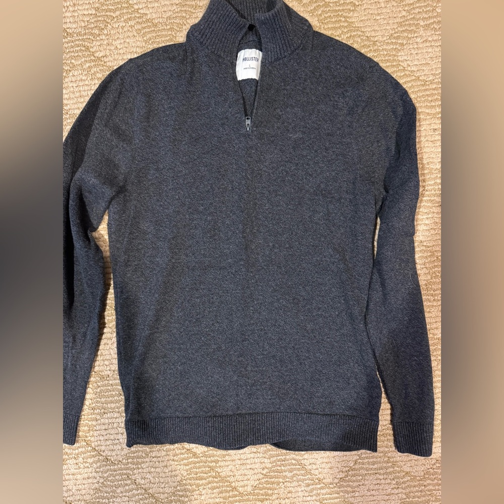 Hollister Men's Charcoal Zip-Up Sweater